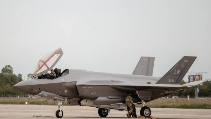 F-35. Foto: www.facebook.com/bsdaromania